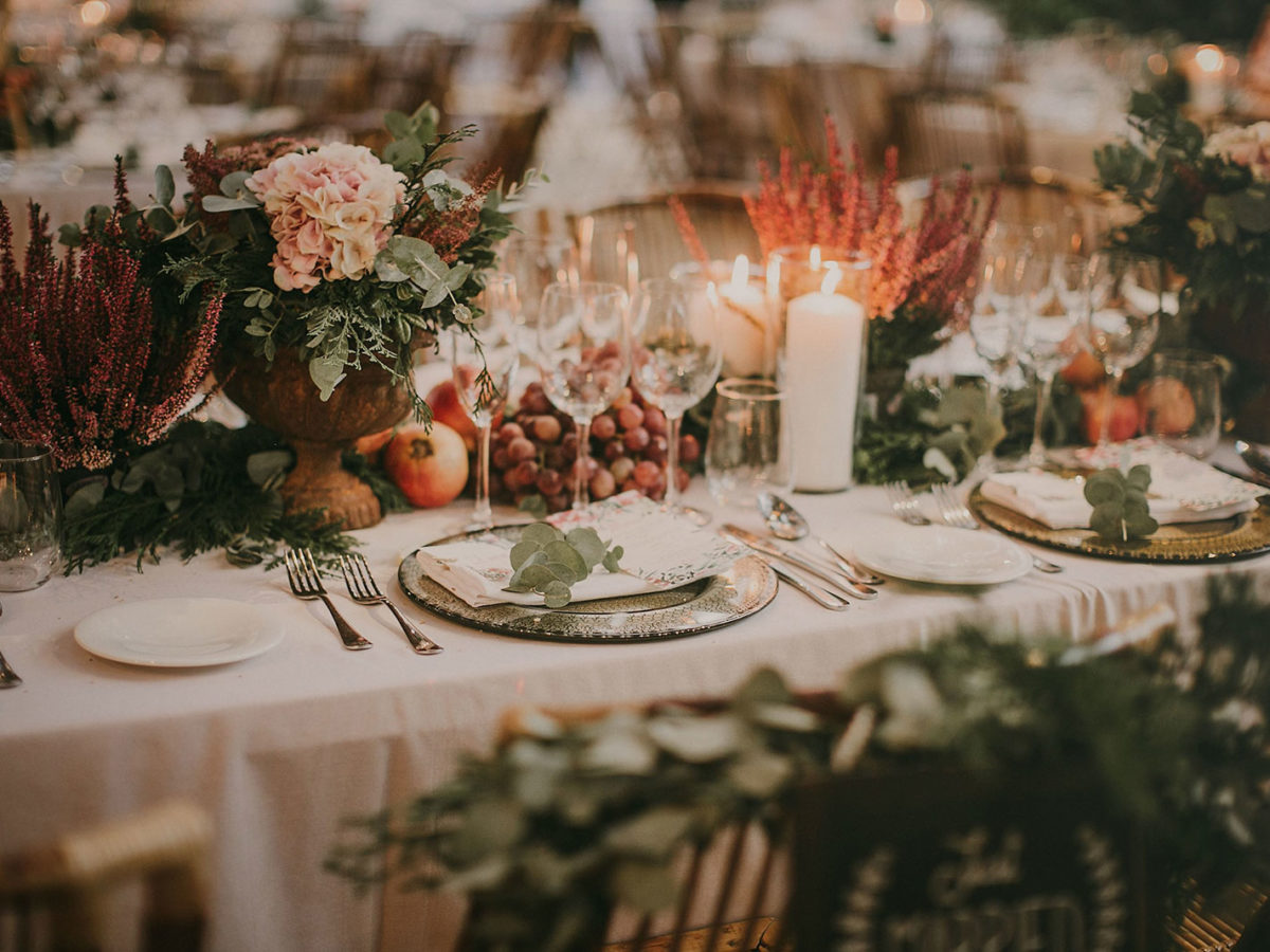 Autumn wedding table details